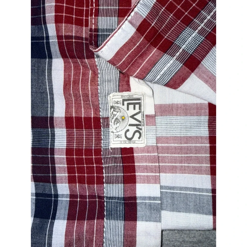 Levis Mens Modern Fit Red Plaid Pearl Snap Shirt Size Medium Cowboy Western